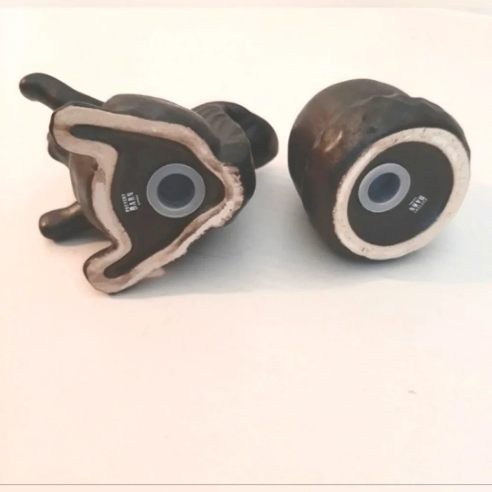 🧂Pottery Barn Salt & Pepper Shakers